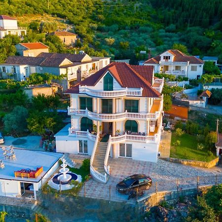 Vila Sela Shkoder Luaran gambar