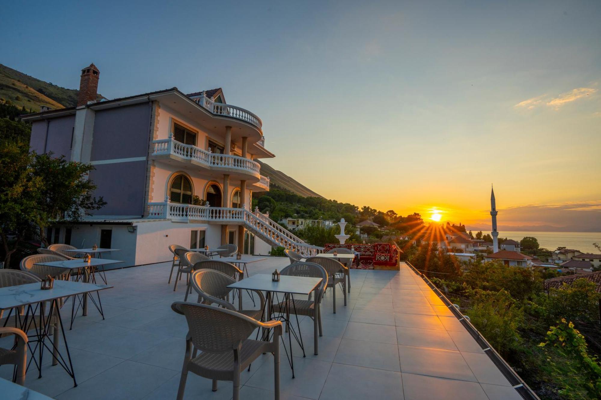 Vila Sela Shkoder Luaran gambar