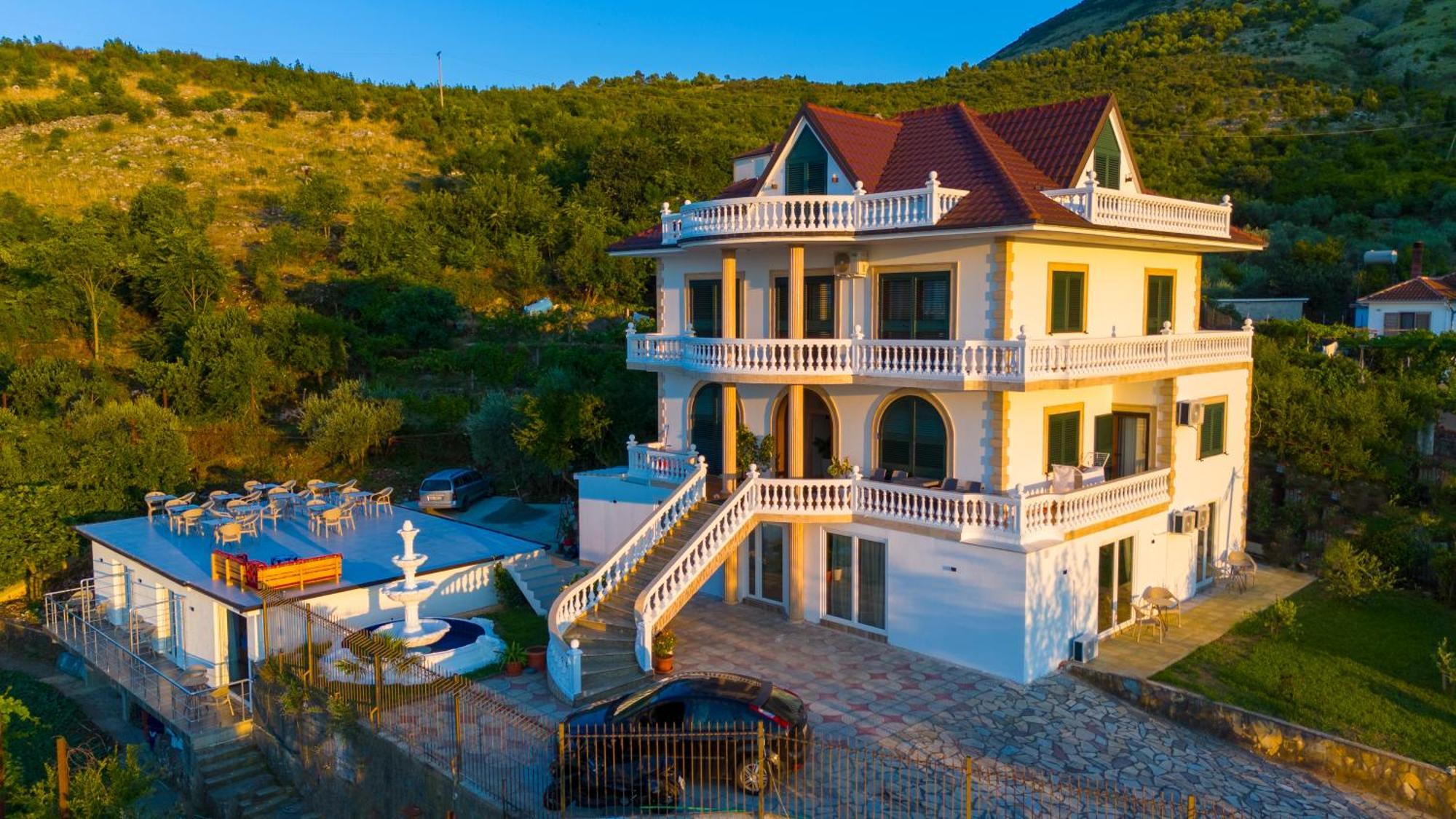 Vila Sela Shkoder Luaran gambar